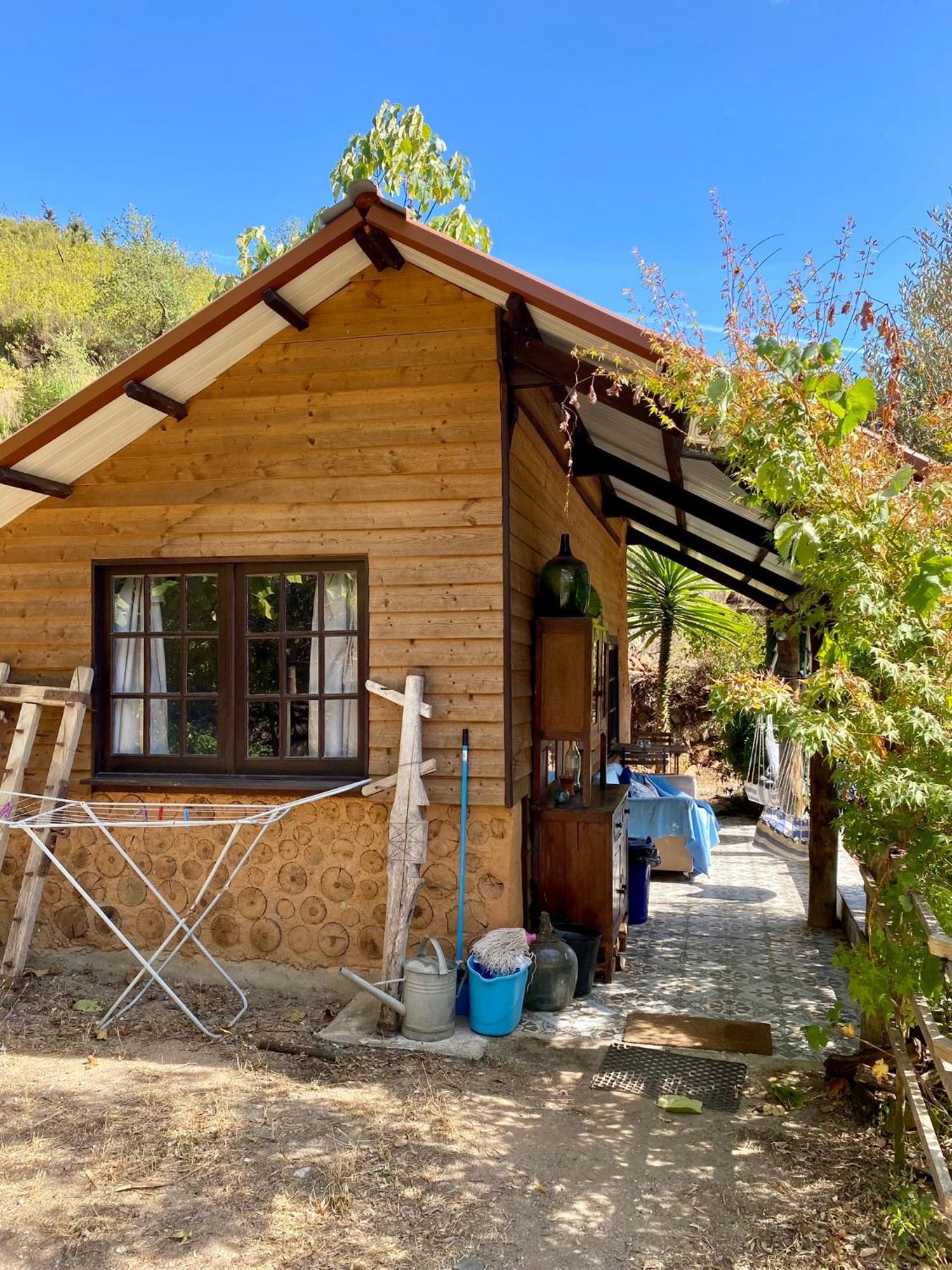 Unique Tiny House With Natural Building Techniques Figueiro Dos Vinhos Exterior foto